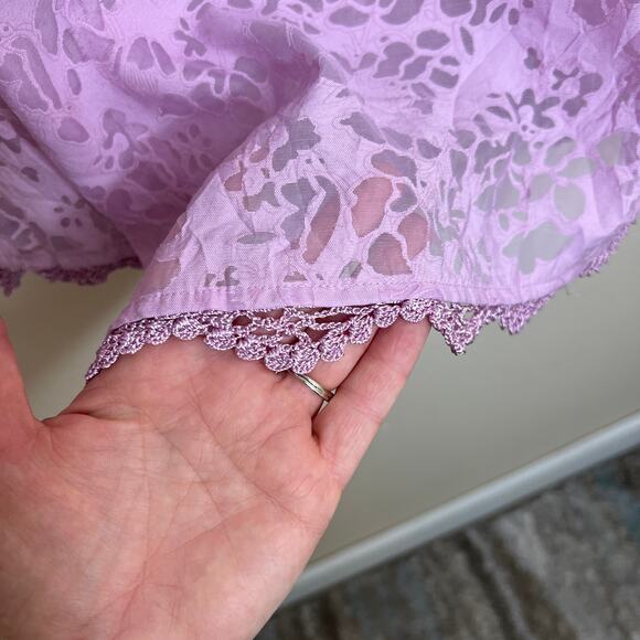 jh Collectibles Lavender Burnout Long Sleeve Lace Trim Button Up Blouse Large - Picture 8 of 10